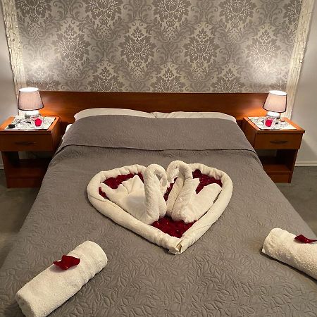 Restauracja Hotel Kassandra Września 外观 照片