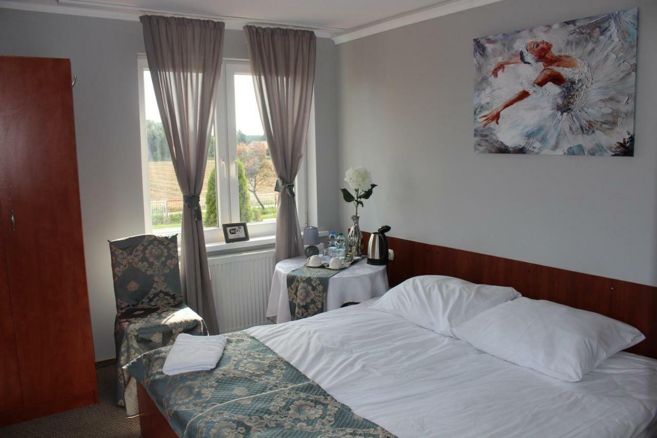 Restauracja Hotel Kassandra Września 外观 照片