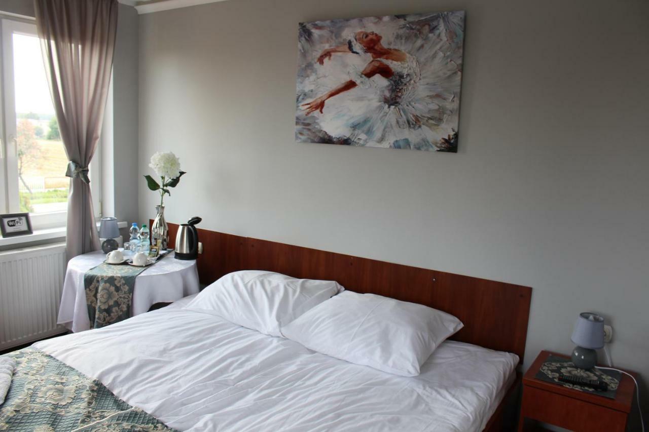 Restauracja Hotel Kassandra Września 外观 照片
