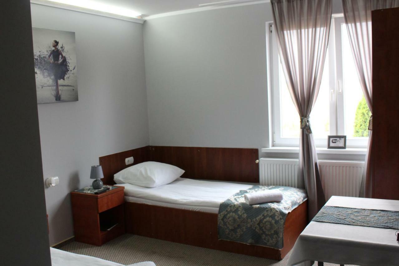 Restauracja Hotel Kassandra Września 外观 照片