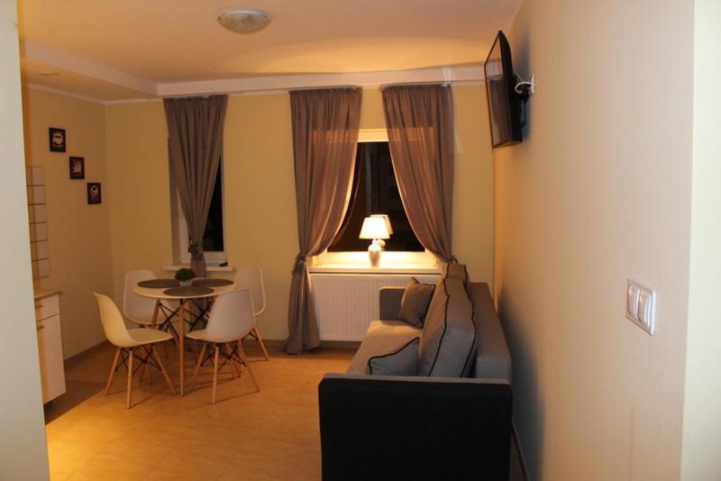 Restauracja Hotel Kassandra Września 外观 照片